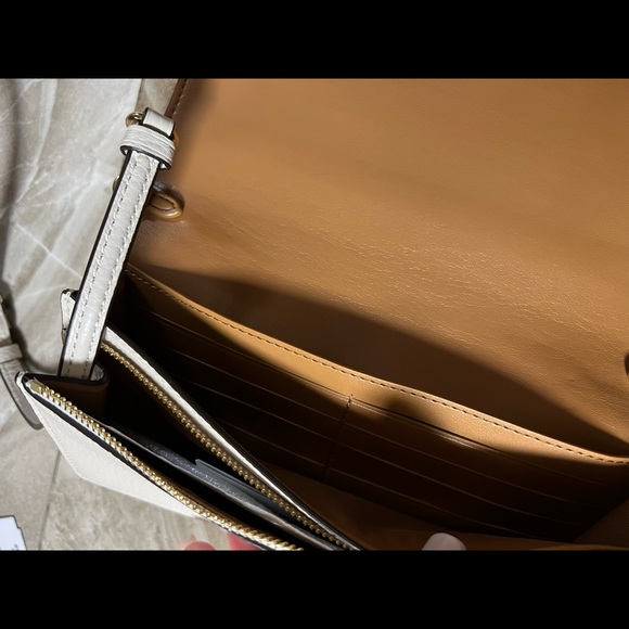 100% Authentic Coach Wallet, Crossbody Side Bags - Picture 5 of 6